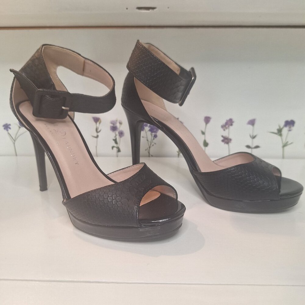 Chinese Laundry Black Peep-Toe Stilettos Sz 8